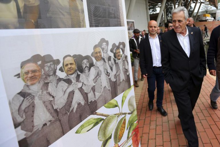 PCP ACUSA GOVERNO DE “MAU PERDER” AO PEDIR FISCALIZAÇÃO DE NORMA DE HORÁRIOS