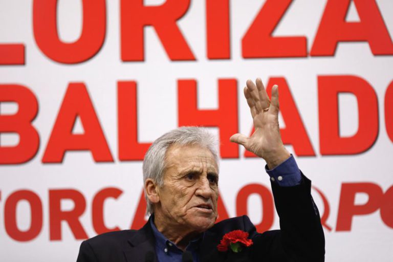 PCP ACUSA GOVERNO DE FAZER DO DÉFICE “DITADURA” E CRITICA ACORDOS COM PSD