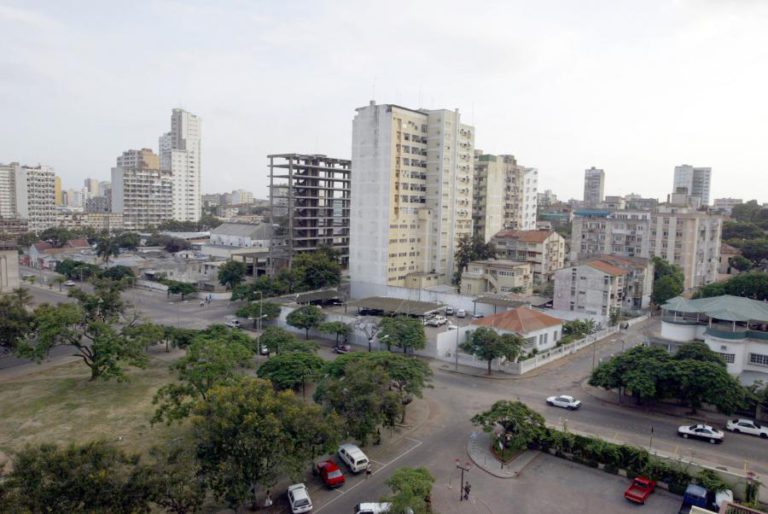 SOCIEDADE CIVIL MOÇAMBICANA PROMOVE PROTESTO CONTRA ATAQUES À LIBERDADE DE EXPRESSÃO