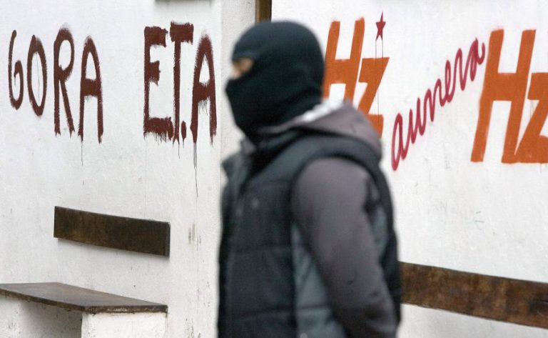 ORGANIZAÇÃO SEPARATISTA ETA RECONHECE DANOS E PEDE DESCULPA ÀS VÍTIMAS