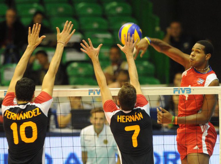 SPORTING ANUNCIA CONTRATAÇÃO DE GUILLERMO HERNÁN PARA EQUIPA DE VOLEIBOL