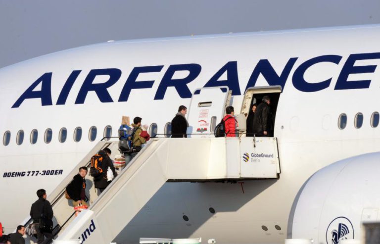 AIR FRANCE DEVE CUMPRIR 75% DA OPERAÇÃO NA SEXTA-FEIRA E CANCELA DOIS VOOS EM PORTUGAL