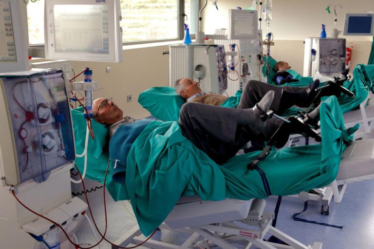 ADESÃO À GREVE DOS TRABALHADORES DO SETOR DA SAÚDE RONDA 80%