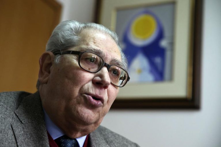PCP DESTACA EMPENHO E INTERVENÇÃO DE ARNAUT NA “DEFESA DOS VALORES DE ABRIL”