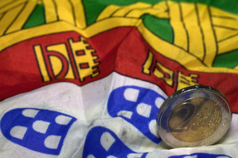 MAIS DE UM MILHÃO DE CRIANÇAS E JOVENS RECEBERAM ABONO DE FAMÍLIA EM ABRIL