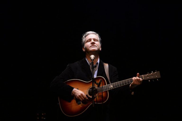 LLOYD COLE EM CONCERTO NO MOSTEIRO DA BATALHA A 06 DE JULHO