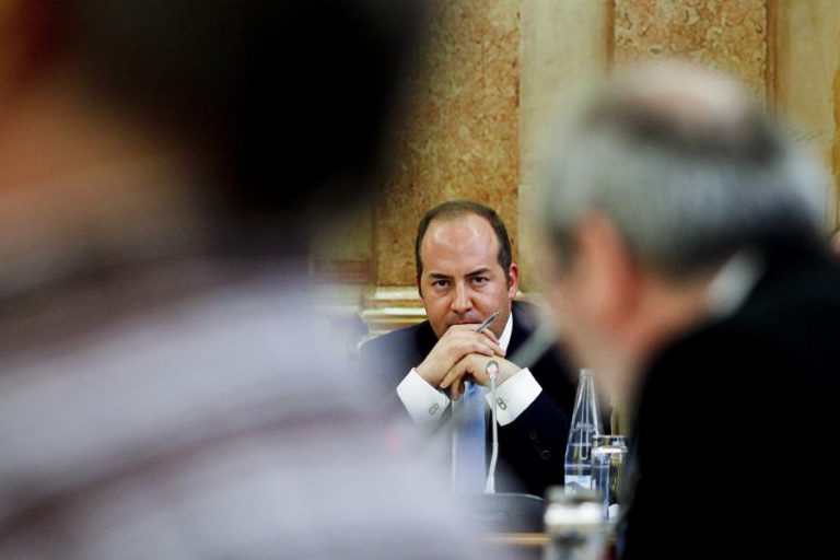 ÁLVARO SANTOS PEREIRA RECOMENDA “NOVA ONDA DE REFORMAS” EM PORTUGAL