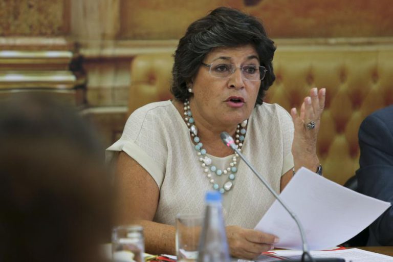EURODEPUTADA SOCIALISTA ANA GOMES DIZ QUE NINGUÉM A INTIMIDA