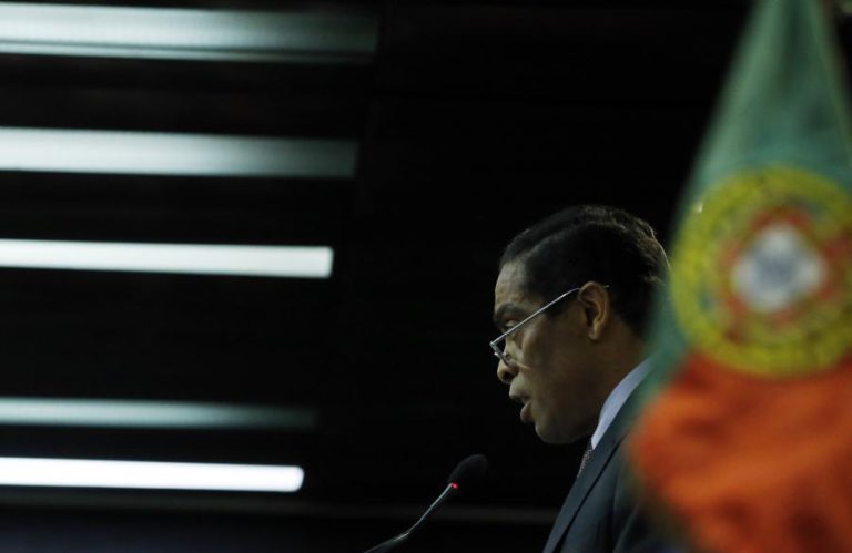 ÁLVARO SOBRINHO PEDE DEMISSÃO DA DIREÇÃO DO SPORTING