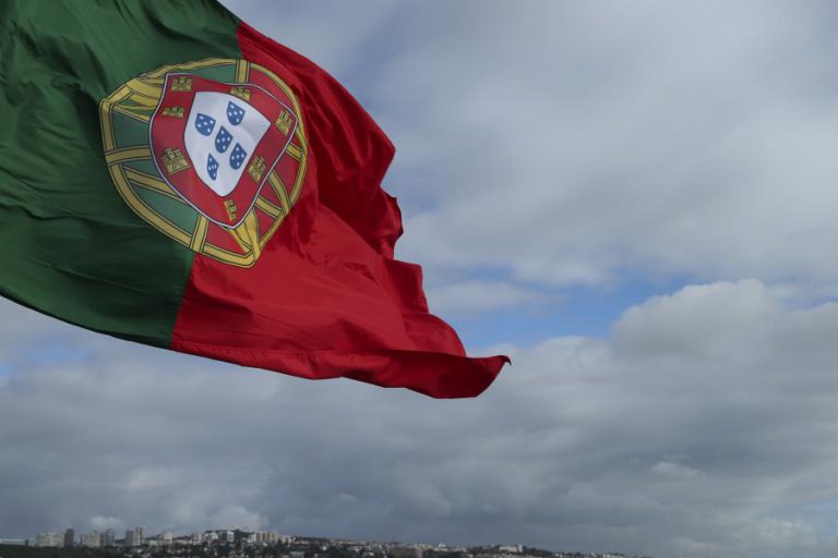 OCDE ESTIMA MENOS CRESCIMENTO EM PORTUGAL MAS DIZ QUE META DO DÉFICE É APROPRIADA EM 2018