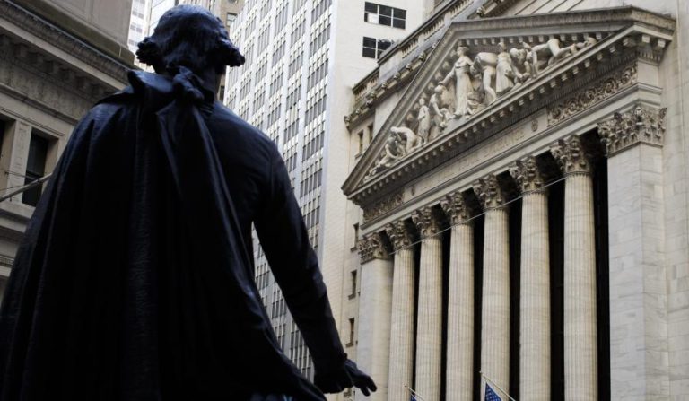 WALL STREET SEGUE EM ALTA ACOMPANHANDO SUBIDA DO PREÇO DO PETRÓLEO