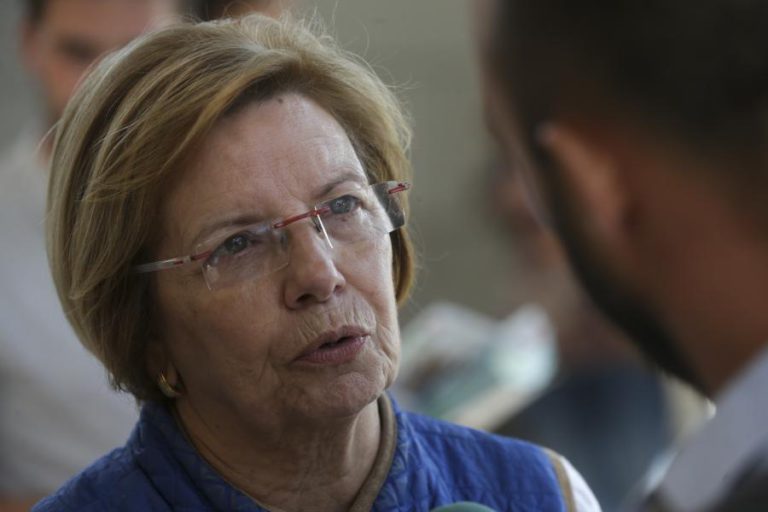 CDU/PORTO CRITICA RUI MOREIRA POR DEIXAR PRAÇA DA CORUJEIRA “AO ABANDONO”