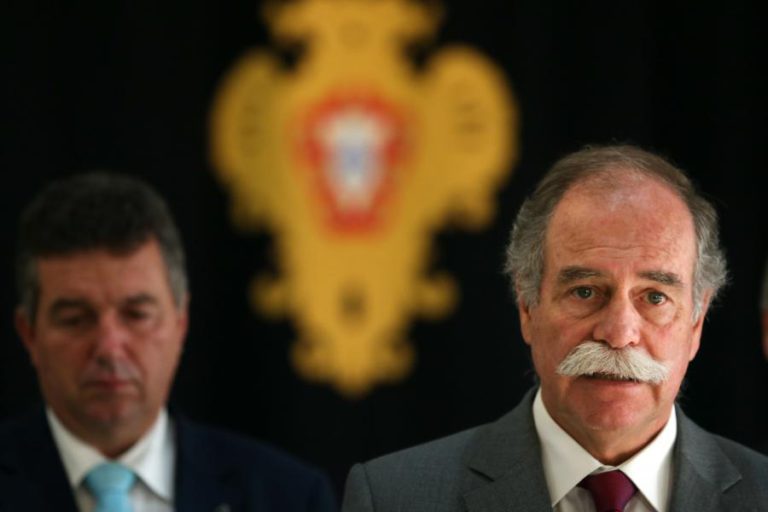 AGRICULTORES CONTESTAM GARANTIA DE BRUXELAS SOBRE MANUTENÇÃO DE APOIOS DIRETOS DA PAC