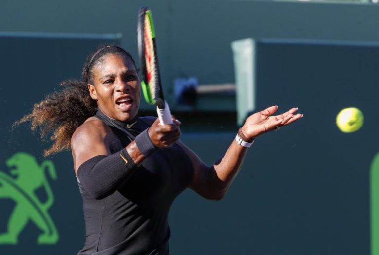 TREINADOR CONFIRMA QUE SERENA WILLIAMS VAI JOGAR TORNEIO DE ROLAND GARROS