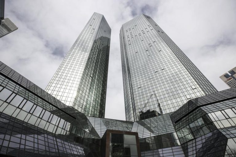 DEUTSCHE BANK VAI DESPEDIR SETE MIL TRABALHADORES