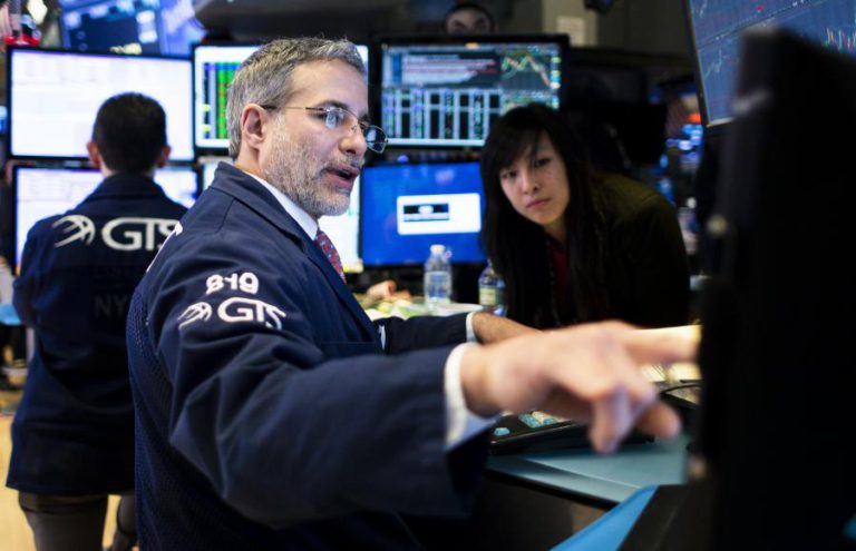 WALL STREET FECHA EM BAIXA COM OS INVESTIDORES NERVOSOS COM AS TAXAS DE JURO