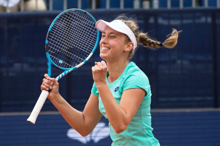 TENISTA ELISE MERTENS CONQUISTA EM RABAT O TERCEIRO TÍTULO DO ANO