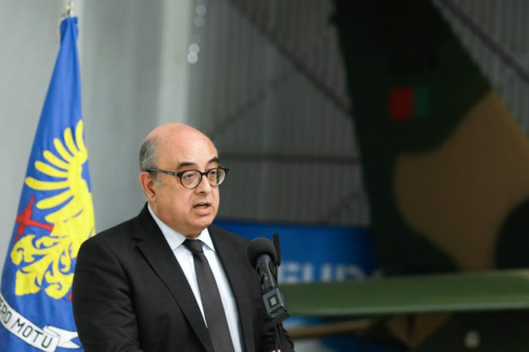 MINISTRO DA DEFESA EM VISITA A ANGOLA DURANTE CINCO DIAS A PARTIR DE SEGUNDA-FEIRA