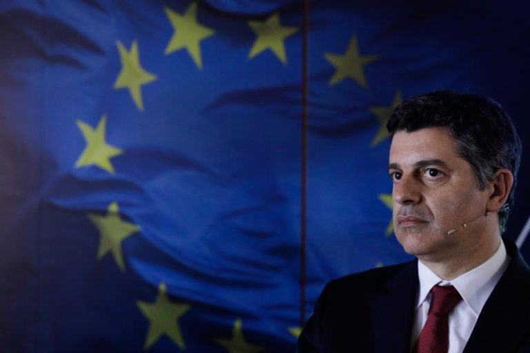 MINISTRO DA ECONOMIA DIZ QUE NÃO FOI ASSESSOR DE MANUEL PINHO