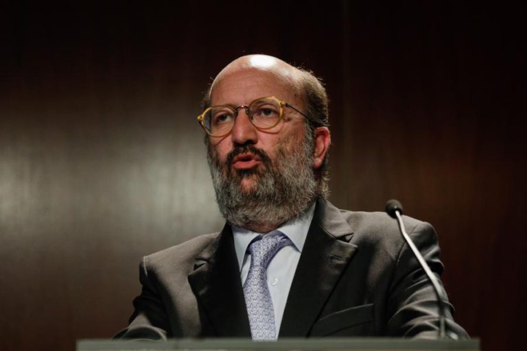 MINISTRO DEMITE RESPONSÁVEIS POR RESÍDUOS E RECURSOS HÍDRICOS NA APA