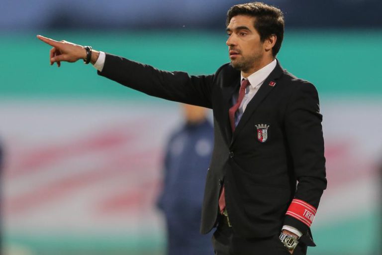 BRAGA PODE SER CAMPEÃO COM ÉPOCA MENOS BOA DOS ‘GRANDES’, DIZ ABEL FERREIRA