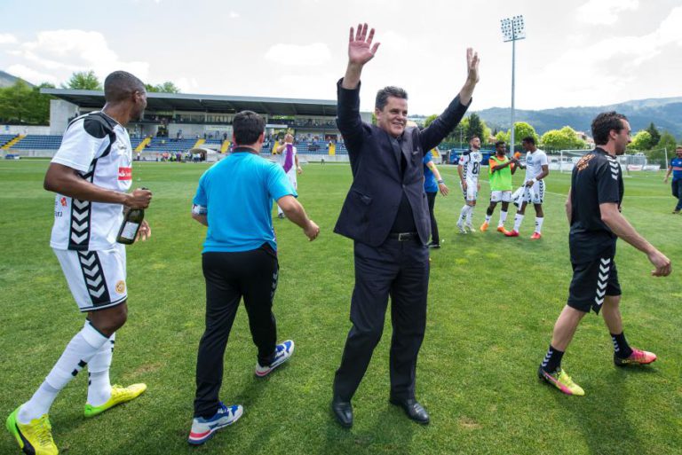 NACIONALISTAS FESTEJARAM NA CHOUPANA E LÍDER RUI ALVES JÁ PENSA NA EUROPA