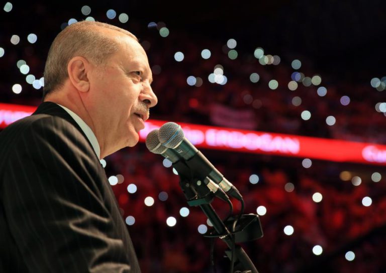 ERDOGAN PROMETE NOVAS OPERAÇÕES MILITARES FORA DAS FRONTEIRAS DA TURQUIA