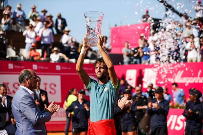 PRESIDENTE DA REPÚBLICA AFIRMA-SE MUITO FELIZ PELA VITÓRIA DE JOÃO SOUSA