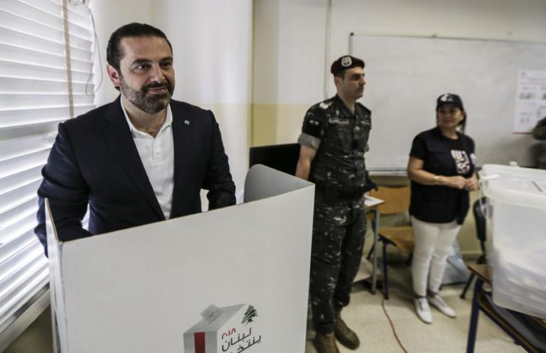 PM LIBANÊS SAAD HARIRI ANUNCIA PERDA DE UM TERÇO DOS DEPUTADOS