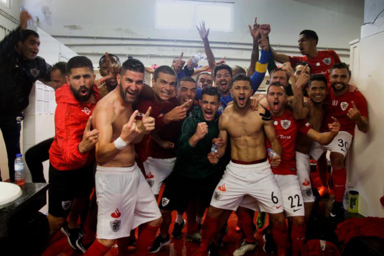 SANTA CLARA RECEBIDO EM FESTA NO AEROPORTO E NO CENTRO DA CIDADE DE PONTA DELGADA