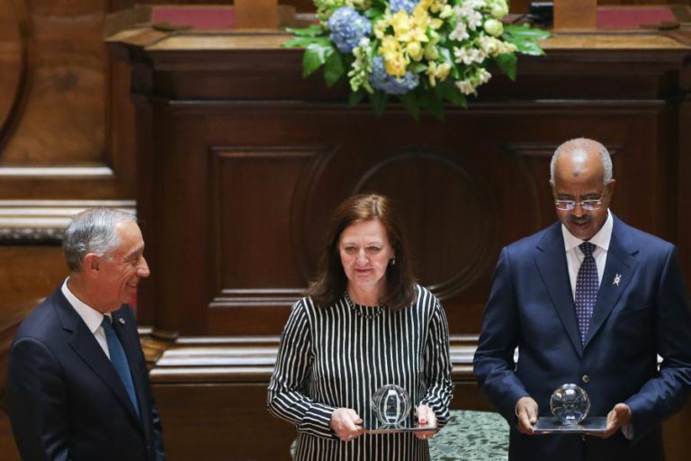 RESPONSÁVEL DA CRUZ VERMELHA FINLANDESA DIZ QUE MILHARES DE EUROPEUS DEFENDEM DIREITOS HUMANOS