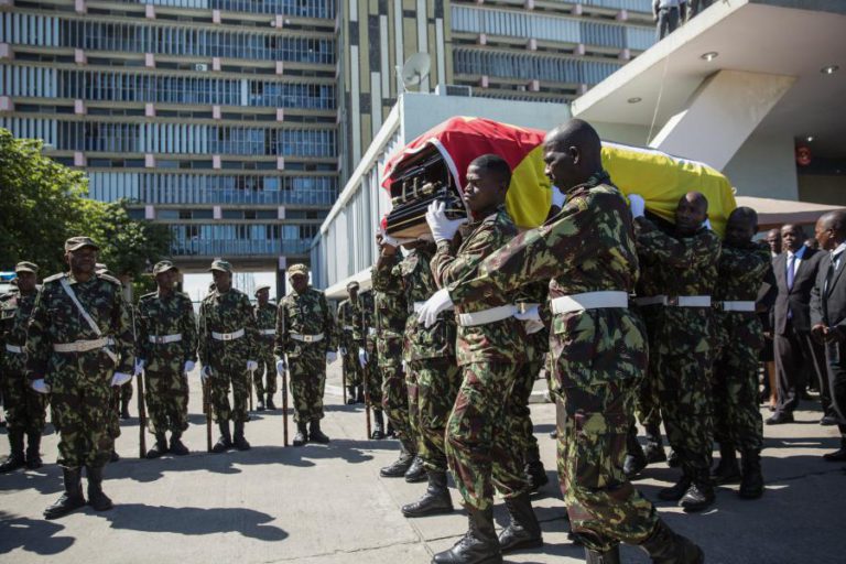 LÍDER DA RENAMO É SEPULTADO HOJE DE MANHÃ NA ALDEIA ONDE NASCEU