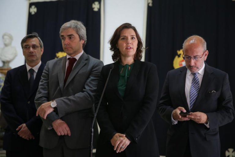 CDS-PP CRIA FÓRUM PARA REFORMA DA JUSTIÇA E ADIA DECISÃO SOBRE REVISÃO CONSTITUCIONAL