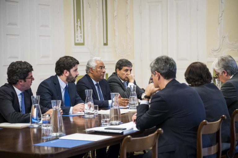 COSTA REUNIU-SE COM PRESIDENTE DA FPF PARA GARANTIR SEGURANÇA NA FINAL DA TAÇA