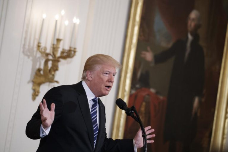 TRUMP QUER INVESTIGAÇÃO SOBRE EVENTUAIS INFILTRAÇÕES DO FBI DURANTE A CAMPANHA