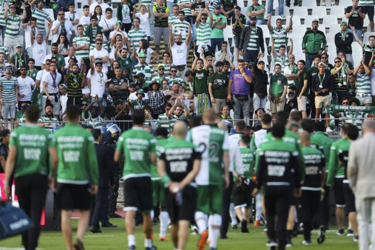 JORGE JESUS ADMITE QUE EQUIPA PASSOU SEMANA QUE PARECIA “FILME DE TERROR”