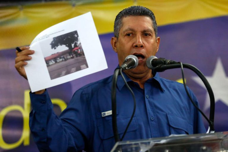 HENRI FALCÓN VAI IMPUGNAR ELEIÇÕES PRESIDENCIAIS VENEZUELANAS ANTECIPADAS