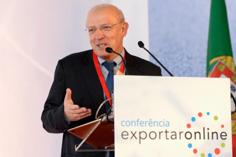 SANTOS SILVA CONSIDERA SITUAÇÃO “LAMENTÁVEL” E PROMETE APOIO A PORTUGUESES NA VENEZUELA