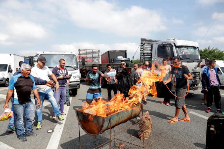 SÃO PAULO EM “ESTADO DE EMERGÊNCIA” DEVIDO A PROTESTOS CONTRA PREÇO DE COMBUTÍVEIS