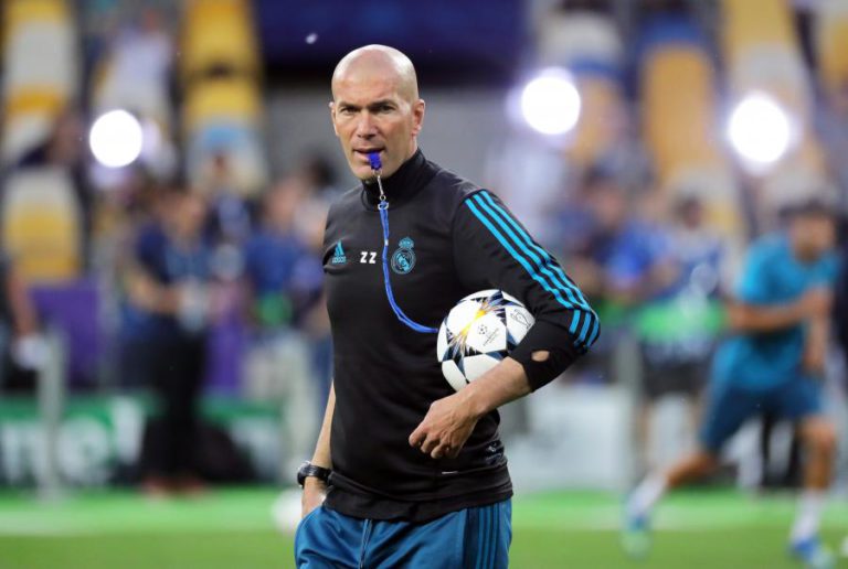 ZINEDINE ZIDANE ANUNCIA SAÍDA DO REAL MADRID
