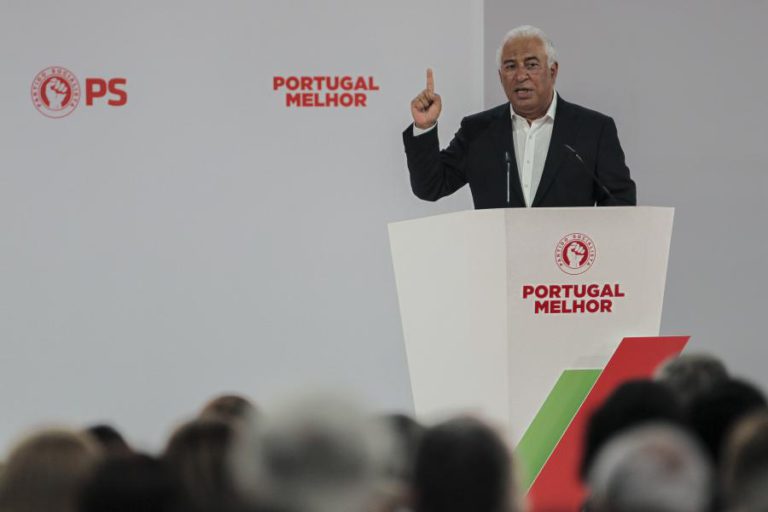 PS/CONGRESSO: COSTA AFIRMA QUE ACABOU COM O MITO DE QUE SÓ A DIREITA SABE GERIR CONTAS PÚBLICAS