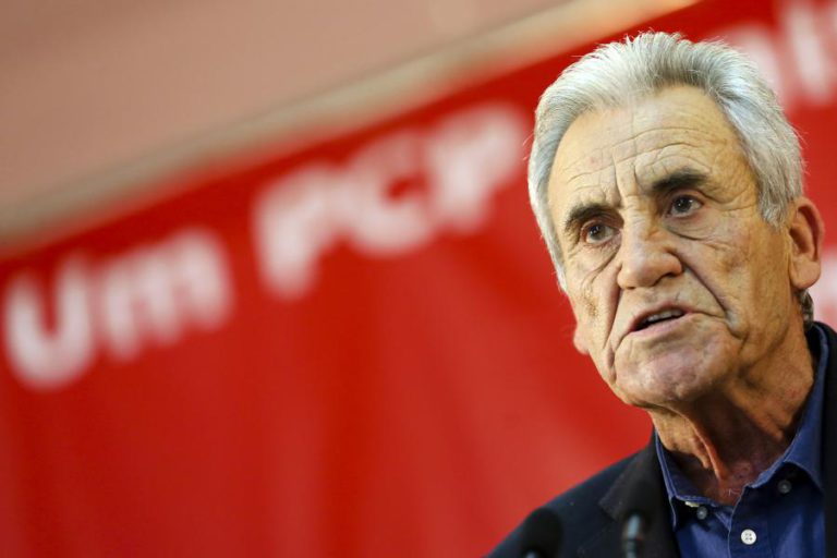 JERÓNIMO DE SOUSA CRITICA “POSIÇÃO DE ESQUERDA” DO PS NO CONGRESSO