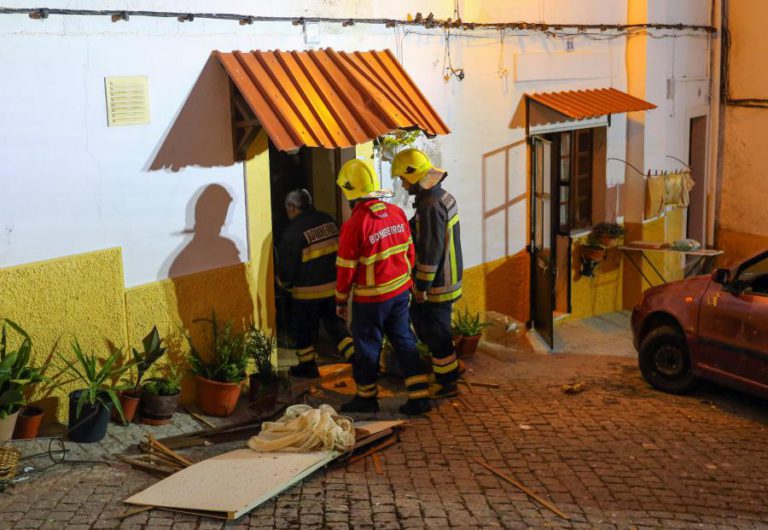 TRÊS DESALOJADOS DOIS DOS QUAIS FERIDOS NA EXPLOSÃO EM HABITAÇÃO EM ELVAS