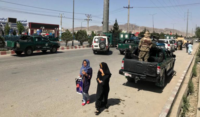 ATAQUE DEIXA 11 MORTOS E CINCO FERIDOS NO AFEGANISTÃO