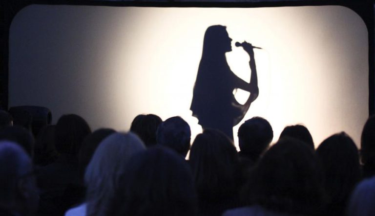 FADISTA TERESINHA LANDEIRO ESTREIA-SE EM DISCO COM “NAMORO”