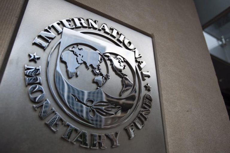 FMI DIZ QUE NEGOCIAÇÕES PARA EMPRÉSTIMO À ARGENTINA ESTÃO AVANÇADAS