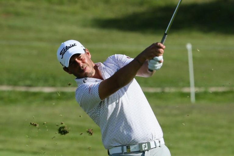 FILIPE LIMA SEGUE NO 43.º LUGAR DO SHOT CLOCK MASTERS EM GOLFE