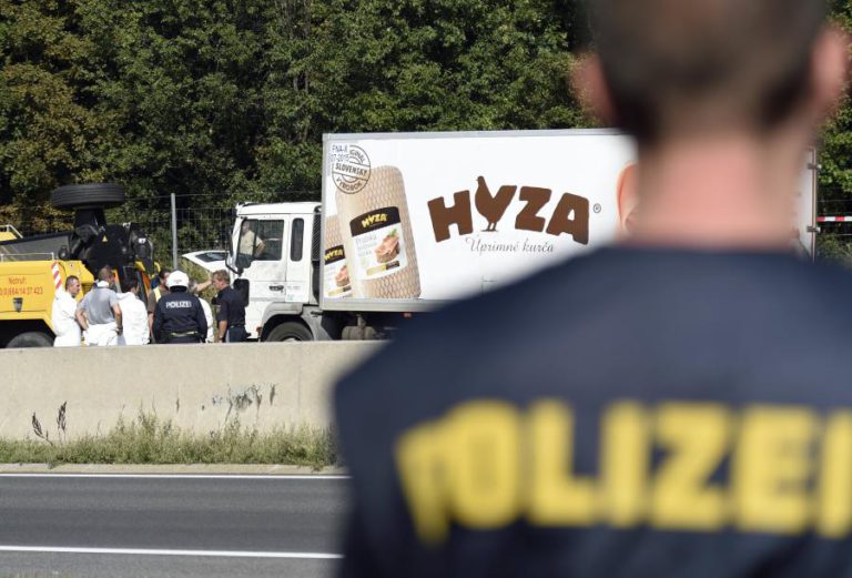 MINISTÉRIO PÚBLICO HÚNGARO RECORRE DA CONDENAÇÃO DE ACUSADOS DA MORTE DE 71 MIGRANTES