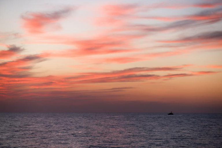 NO MEDITERRÂNEO 95% DOS RESÍDUOS SÃO PLÁSTICO, PORTUGAL É AFETADO – WWF