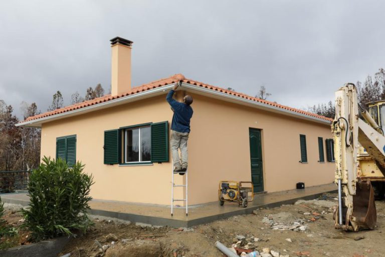 MAIORIA DAS CASAS AFETADAS POR INCÊNDIO DE PEDRÓGÃO GRANDE JÁ FOI RECONSTRUÍDA, DIZ COMISSÃO REGIONAL